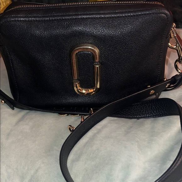 Marc Jacobs Black Leather Handbag with Gold Accents - Picture 1 of 7